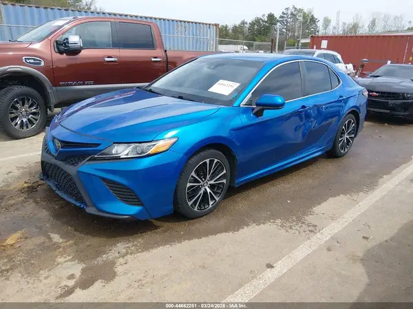 4T1G11AK5LU322823 2020 TOYOTA CAMRY - Image 2
