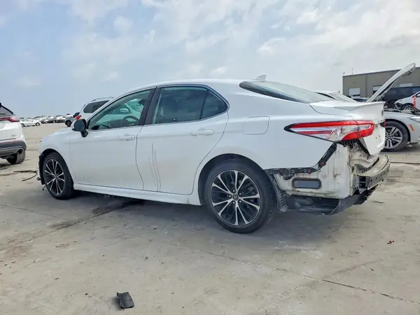 4T1G11AK5LU334020 2020 TOYOTA CAMRY - Image 2