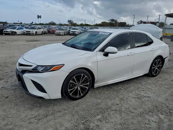 4T1G11AK5LU345308 2020 TOYOTA CAMRY - Image 1
