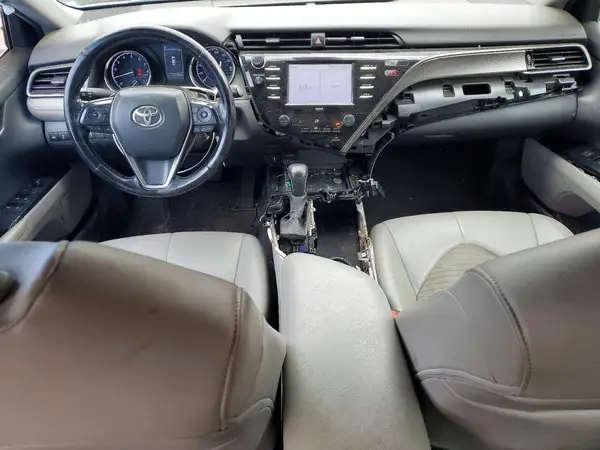 4T1G11AK5LU352873 2020 TOYOTA CAMRY - Image 8
