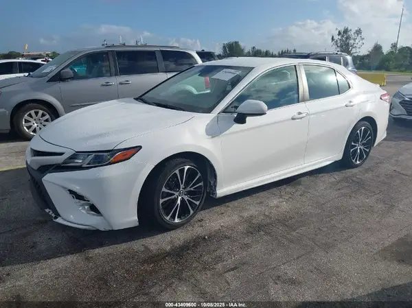 4T1G11AK5LU356616 2020 TOYOTA CAMRY - Image 2