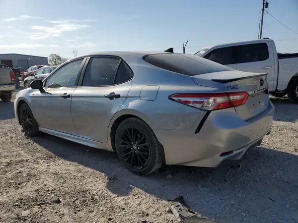 4T1G11AK5LU388076 2020 TOYOTA CAMRY - Image 2