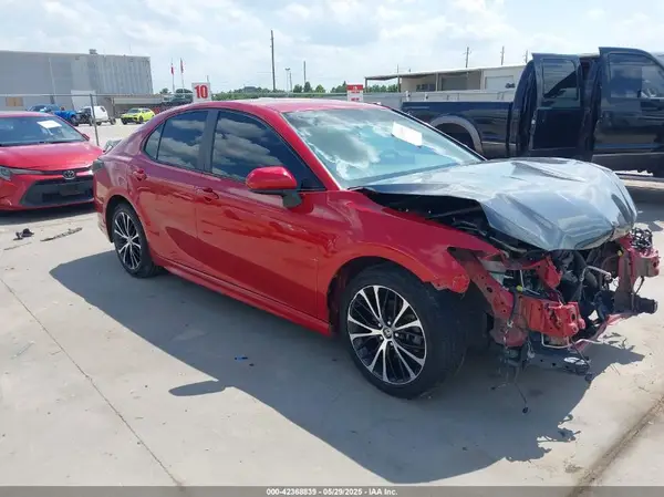 4T1G11AK5LU394265 2020 TOYOTA CAMRY - Image 1