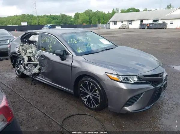 4T1G11AK5LU395447 2020 TOYOTA CAMRY - Image 1
