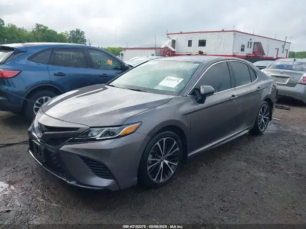 4T1G11AK5LU395447 2020 TOYOTA CAMRY - Image 2