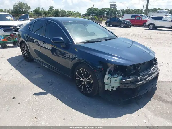 4T1G11AK5LU500066 2020 TOYOTA CAMRY - Image 1