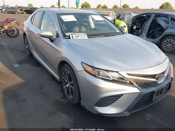 4T1G11AK5LU507583 2020 TOYOTA CAMRY - Image 1