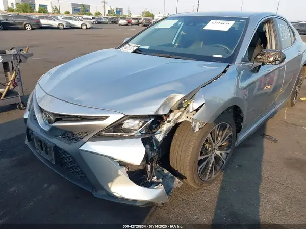 4T1G11AK5LU507583 2020 TOYOTA CAMRY - Image 2