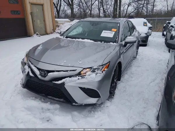 4T1G11AK5LU857781 2020 TOYOTA CAMRY - Image 2