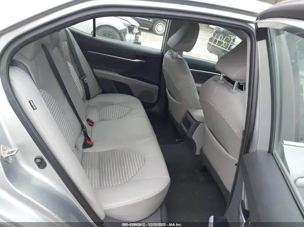 4T1G11AK5LU869588 2020 TOYOTA CAMRY - Image 8
