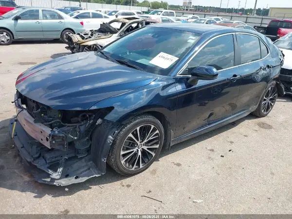 4T1G11AK5LU875763 2020 TOYOTA CAMRY - Image 2