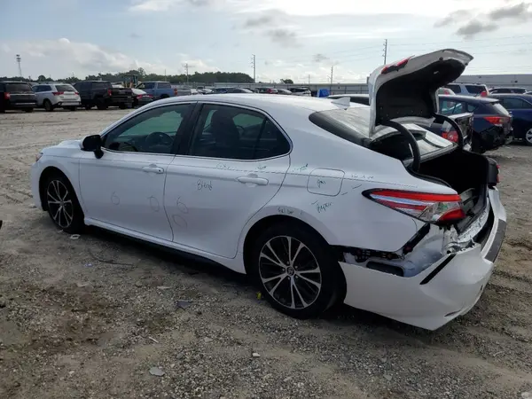4T1G11AK5LU883510 2020 TOYOTA CAMRY - Image 2