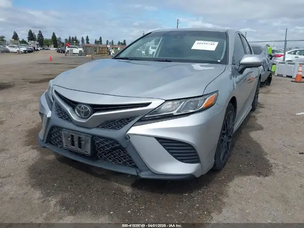 4T1G11AK5LU890005 2020 TOYOTA CAMRY - Image 2