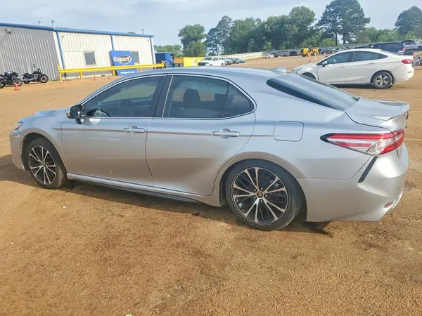 4T1G11AK5LU891879 2020 TOYOTA CAMRY - Image 2