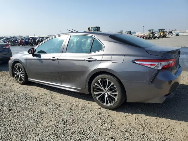 4T1G11AK5LU902055 2020 TOYOTA CAMRY - Image 2