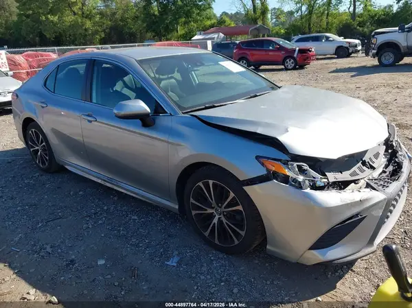 4T1G11AK5LU913265 2020 TOYOTA CAMRY - Image 1