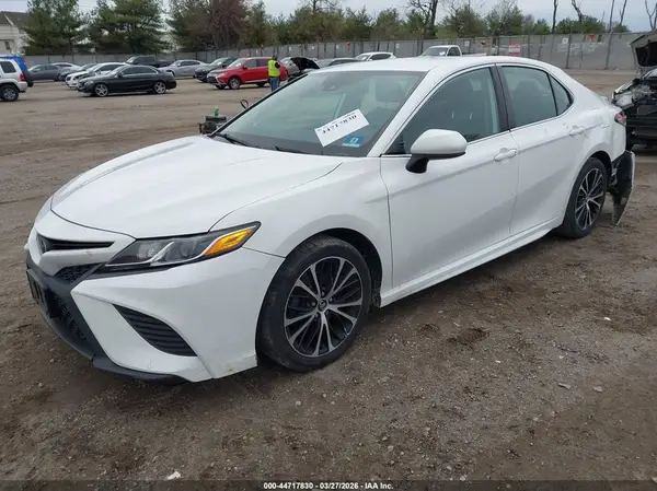 4T1G11AK5LU915484 2020 TOYOTA CAMRY - Image 2