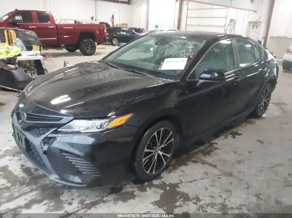 4T1G11AK5LU918689 2020 TOYOTA CAMRY - Image 2
