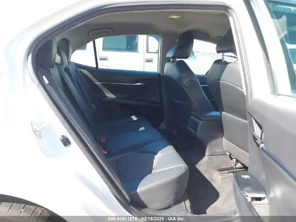 4T1G11AK5LU921513 2020 TOYOTA CAMRY - Image 8