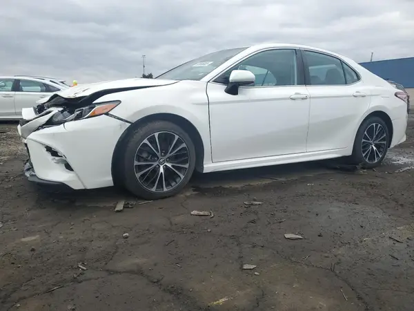 4T1G11AK5LU927571 2020 TOYOTA CAMRY - Image 1