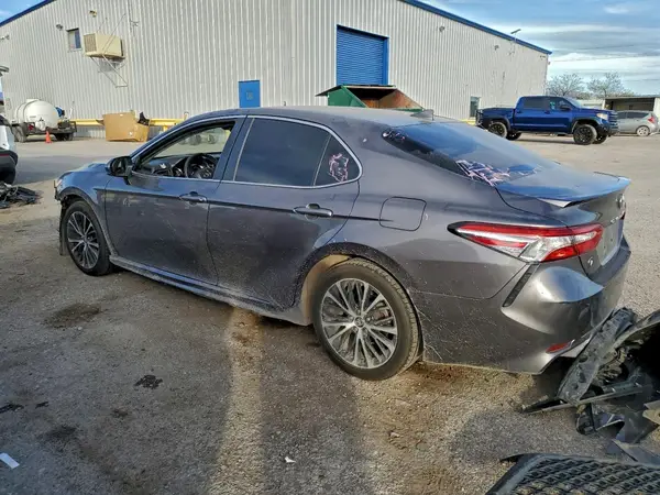 4T1G11AK5LU928008 2020 TOYOTA CAMRY - Image 2