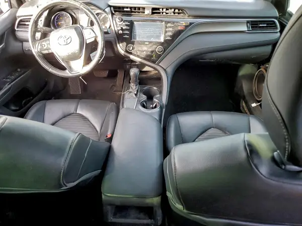 4T1G11AK5LU928008 2020 TOYOTA CAMRY - Image 8