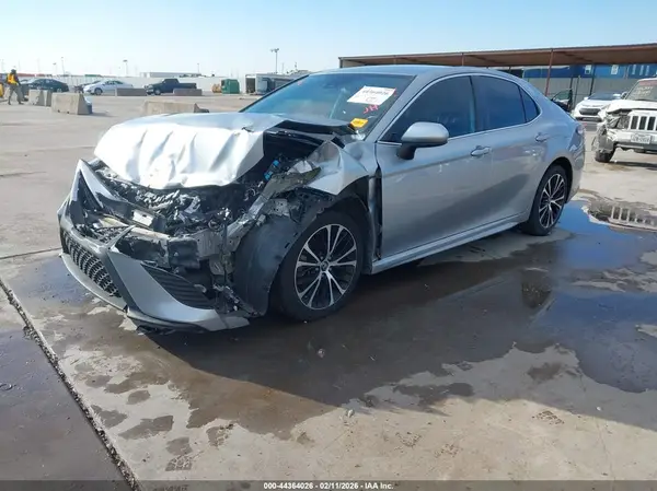 4T1G11AK5LU929126 2020 TOYOTA CAMRY - Image 2