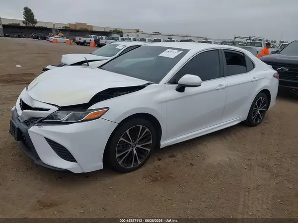 4T1G11AK5LU929854 2020 TOYOTA CAMRY - Image 2