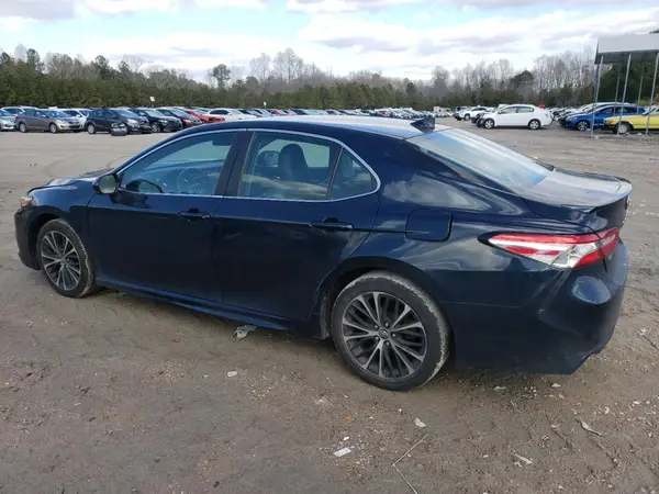 4T1G11AK5LU932933 2020 TOYOTA CAMRY - Image 2