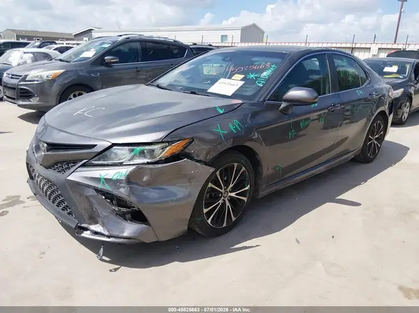 4T1G11AK5LU942216 2020 TOYOTA CAMRY - Image 2