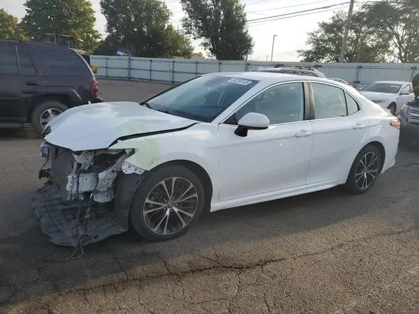 4T1G11AK5LU942331 2020 TOYOTA CAMRY - Image 1