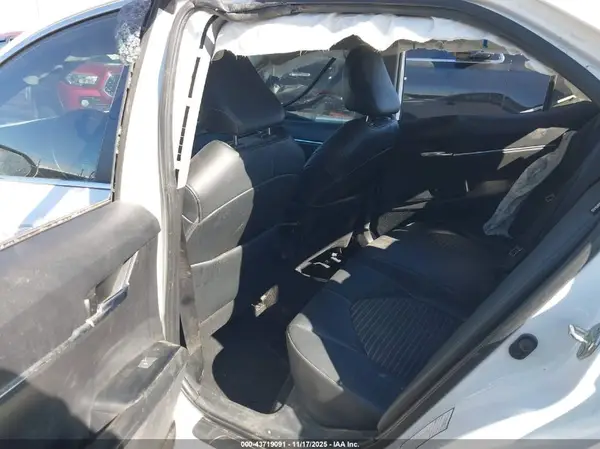 4T1G11AK5LU942619 2020 TOYOTA CAMRY - Image 8