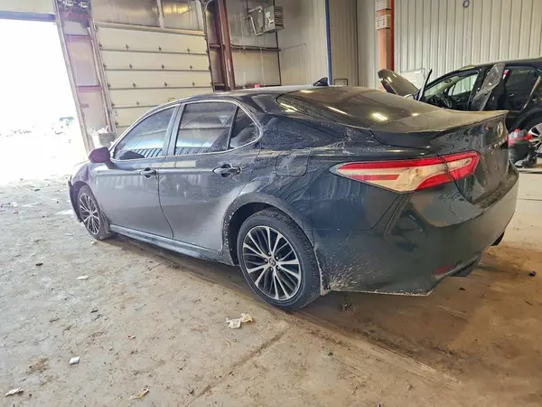 4T1G11AK5LU948663 2020 TOYOTA CAMRY - Image 2