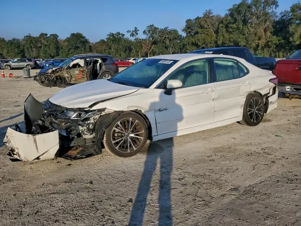 4T1G11AK5LU949974 2020 TOYOTA CAMRY - Image 1