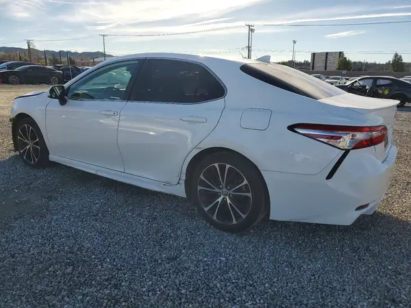4T1G11AK5LU956293 2020 TOYOTA CAMRY - Image 2