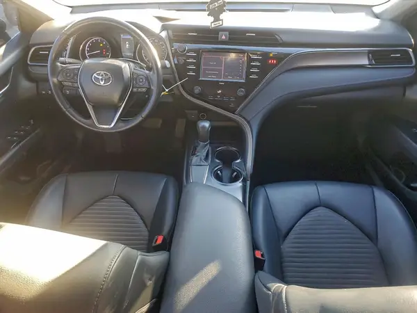 4T1G11AK5LU959825 2020 TOYOTA CAMRY - Image 8