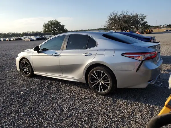 4T1G11AK5LU961865 2020 TOYOTA CAMRY - Image 2
