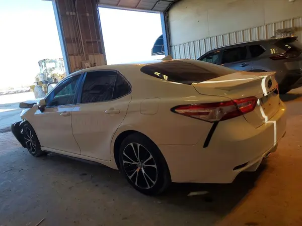 4T1G11AK5LU962742 2020 TOYOTA CAMRY - Image 2