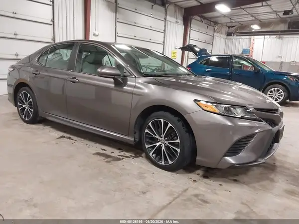 4T1G11AK5LU962787 2020 TOYOTA CAMRY - Image 1