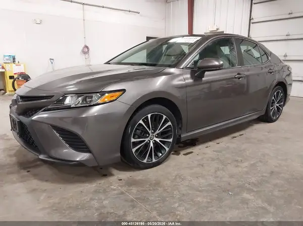 4T1G11AK5LU962787 2020 TOYOTA CAMRY - Image 2