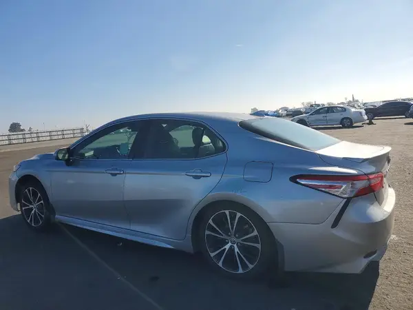 4T1G11AK5LU969142 2020 TOYOTA CAMRY - Image 2