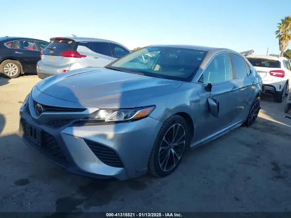 4T1G11AK5LU969965 2020 TOYOTA CAMRY - Image 2