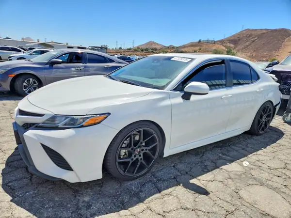 4T1G11AK5LU978181 2020 TOYOTA CAMRY - Image 1