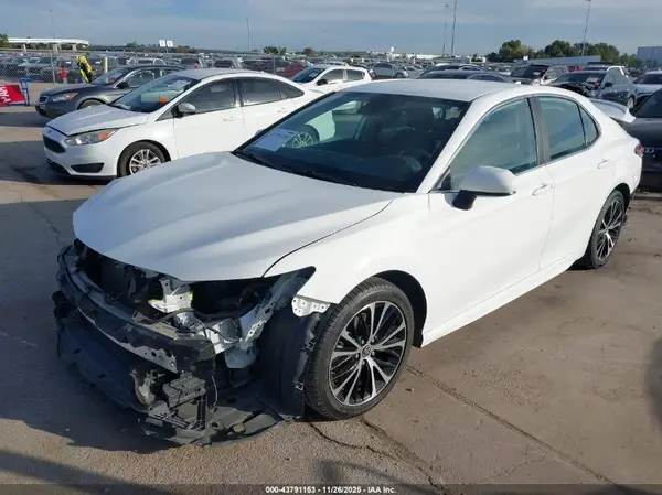 4T1G11AK5LU987415 2020 TOYOTA CAMRY - Image 2