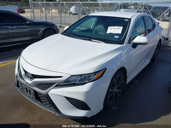 4T1G11AK5LU991786 2020 TOYOTA CAMRY - Image 2