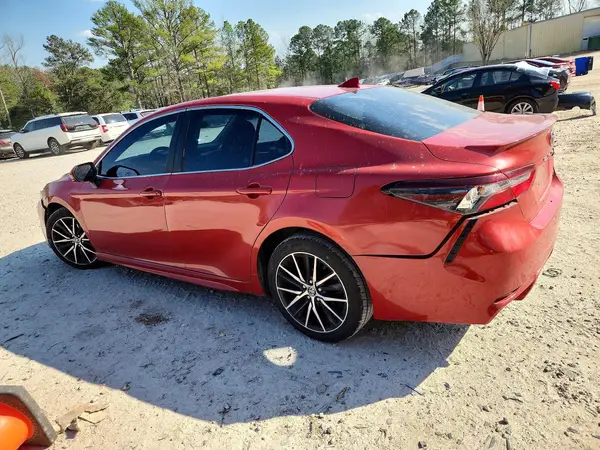 4T1G11AK5MU404066 2021 TOYOTA CAMRY - Image 2