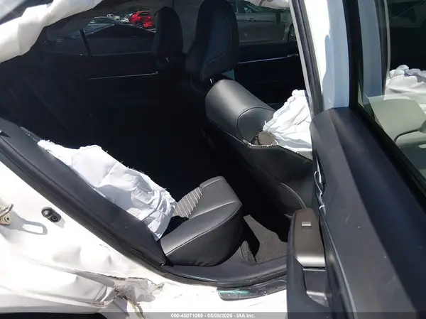 4T1G11AK5MU404147 2021 TOYOTA CAMRY - Image 8