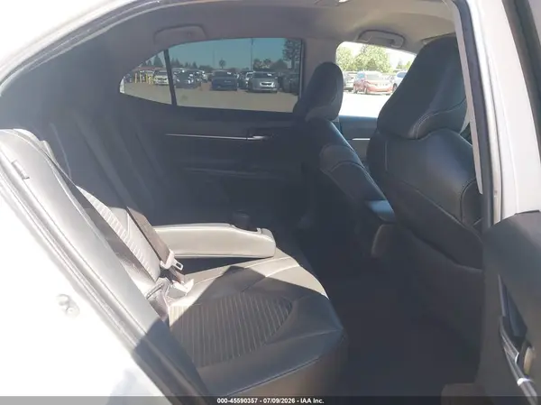 4T1G11AK5MU410076 2021 TOYOTA CAMRY - Image 8