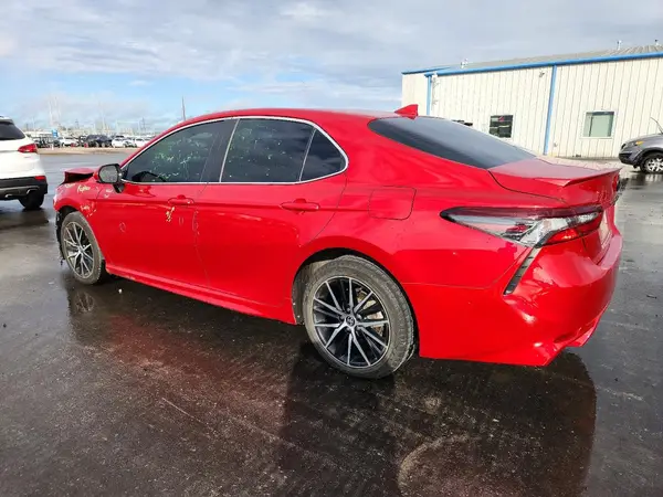 4T1G11AK5MU412572 2021 TOYOTA CAMRY - Image 2