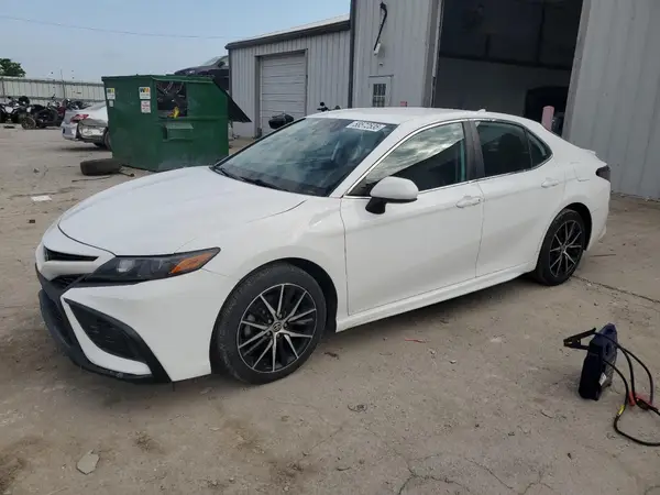 4T1G11AK5MU412667 2021 TOYOTA CAMRY - Image 1